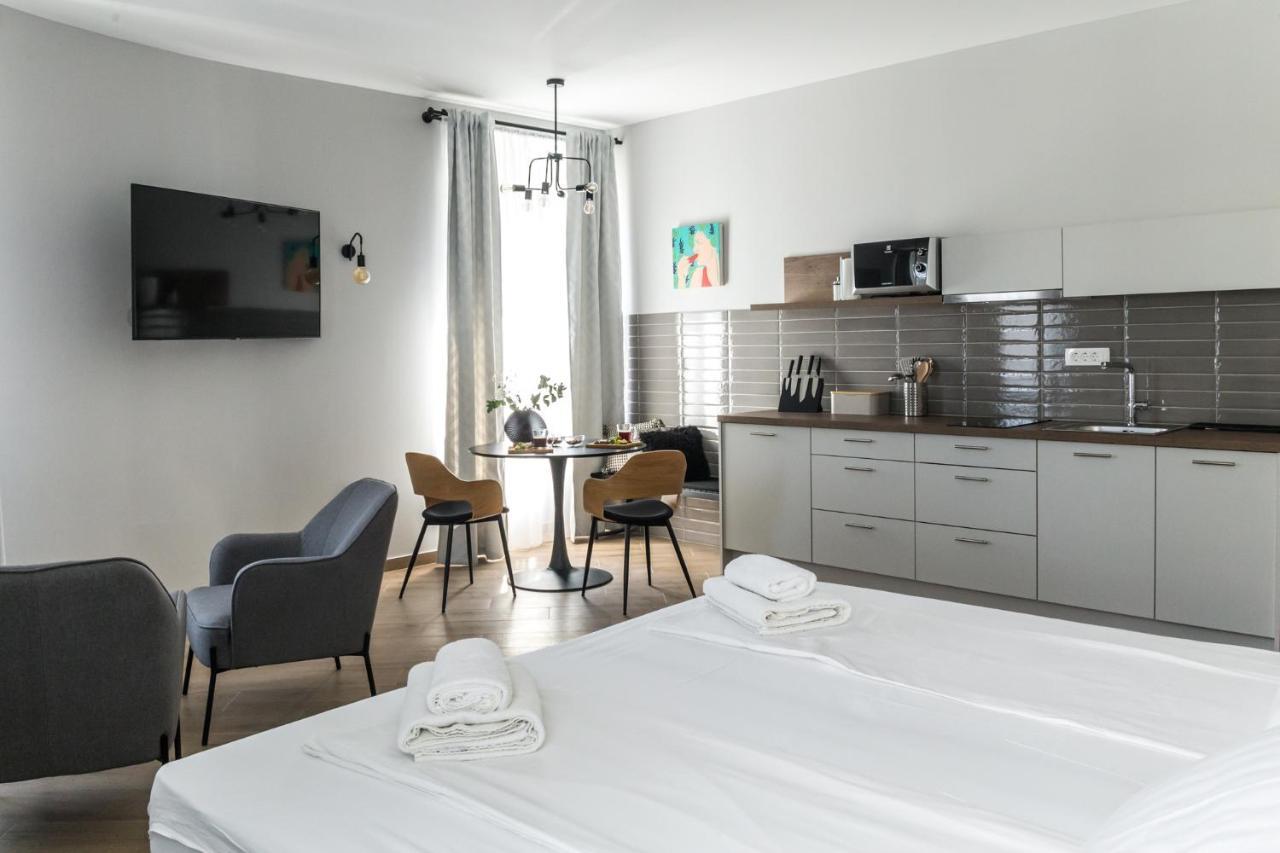 Dolac Apartments Риека Экстерьер фото