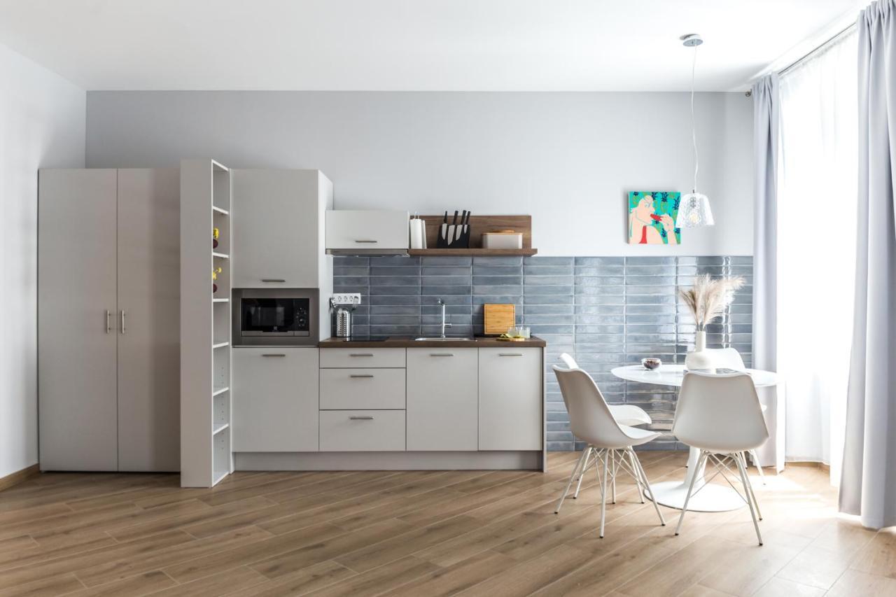 Dolac Apartments Риека Экстерьер фото